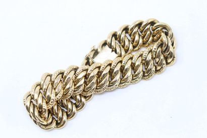 null 18k (750) yellow gold bracelet with american mesh. 

Wrist size : 20 cm - Weight...