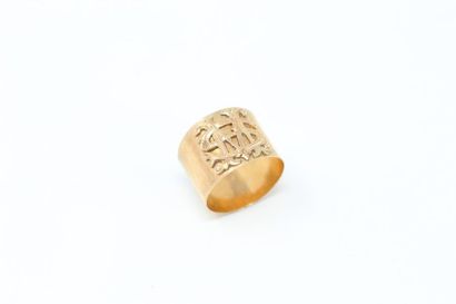 null 18k (750) yellow gold ring with "MS" numerals. 

19th century work

Finger size:...
