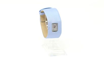 POIRAY POIRAY 

Ladies' wristwatch, rectangular metal case, blue-bottomed dial, indexes...