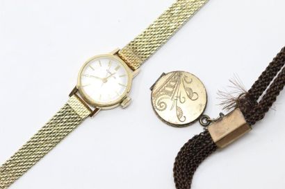 GUBELIN GUBELIN 

Ladies' bracelet watch in gold-plated metal, round case, cream-coloured...