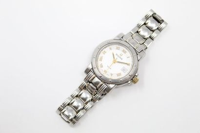 BULOVA BULOVA

Metal bracelet watch, round case, dial with guilloche bottom and Roman...