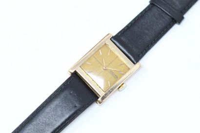 JAEGER LECOULTRE JAEGER LECOULTRE

Men's wristwatch, rectangular case in 18k (750)...
