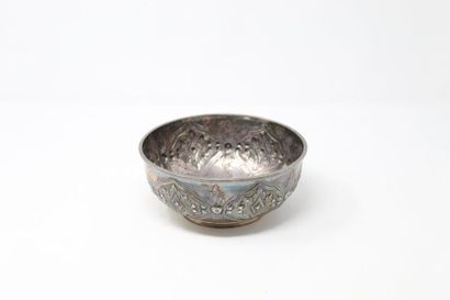 VEYRAT VEYRAT 

Silver (Minerva) finger bowl decorated with a frieze of stylized...