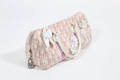 DIOR DIOR 

Small boston bag in oblique pink Dior canvas and white patent leather,...