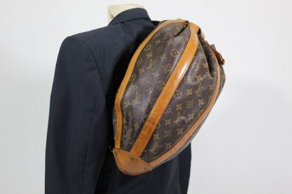 LOUIS VUITTON LOUIS VUITTON by Roméo Gigli

Limited edition for the 100th anniversary.

Backpack...
