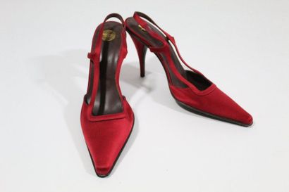Yves Saint LAURENT YVES SAINT LAURENT Haute Couture 

Pair of red satin-covered back...