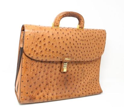 ZILLI ZILLI

Light brown ostrich leather document case with one compartmentalized...