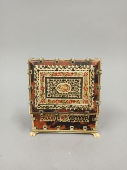 null Vers 1900, syrie/Indo portugaise, petite boite à bijoux

