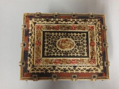 null Circa 1900, Syria/Portuguese India, small jewelry box

