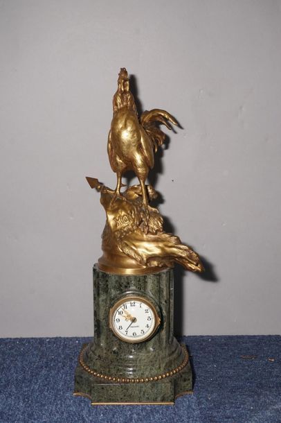 null LECOURTIER Prosper, 1855-1924,

Honor et Patria,bronze à patine dorée surmontant...
