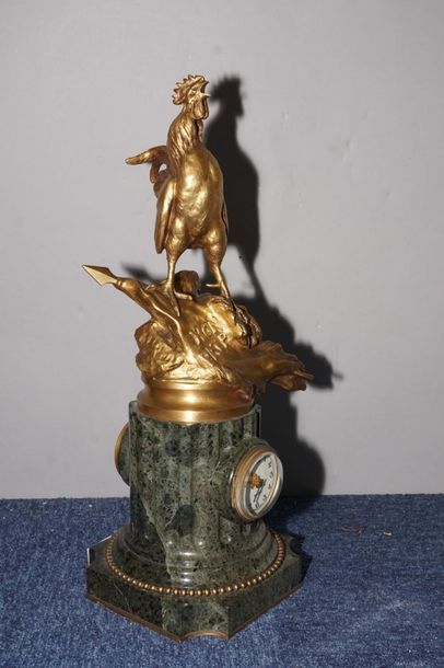 null LECOURTIER Prosper, 1855-1924,

Honor et Patria, bronze with a golden patina...