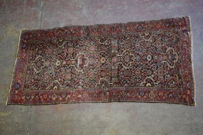 null Great mahal sultanabad ( iran ) end of 19 th Dimensions. 302 x 146 cm Technical...