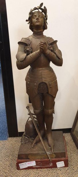 null MERCIE Antoine (1845-1916)

Jeanne d'Arc, 

sculpture en régule 

Dim. hauteur:...