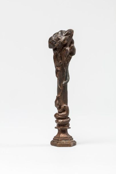 null FRÉMIET Emmanuel, 1824-1910

Monkey defying a snake

Bronze seal with a shaded...