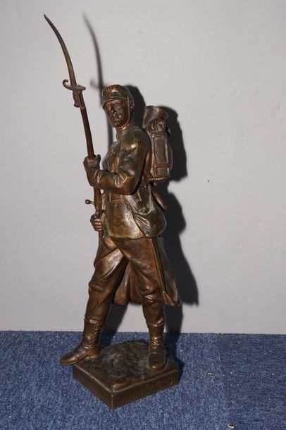 null MARIOTON Eugene, 1854-1933,

Soldier with a bayonet,

Bronze with a light brown...