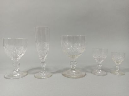 null PART OF THE TABLE SERVICE.

Set of 36 crystal glasses, including six models...