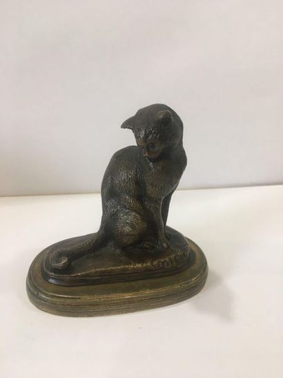 null FRÉMIET Emmanuel (1824-1910)

Le chat,

bronze à patine brune,

Ht: 8.5 cm ...
