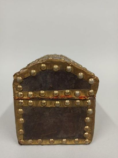 null Small box with studded leather.

North African work, circa 1920/1930.