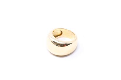CARTIER CARTIER

18K (750) yellow gold ring, "New Wave" model. 

1997.

Signed CARTIER...
