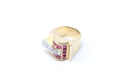 null Tank ring in 18K (750) yellow gold and platinum set with old cut, half cut and...