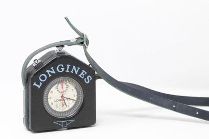 LONGINES LONGINES

No. 50691982 8350 PE

Sporty chrome-plated metal chronograph with...
