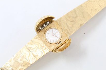 null ANONYMOUS

Ladies' wristwatch in 18K gold (750). Case with double secret clasp....