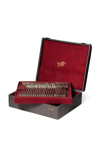 null Silver cutlery service set (950), three-lobed model with foliated fillets, engraved...