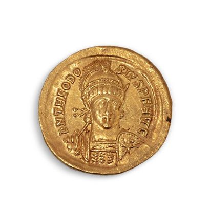 null THEODOSE II

Solidus gold. Constantinople. 

Revcers: Concord. 

APC to Superb

Weight:...