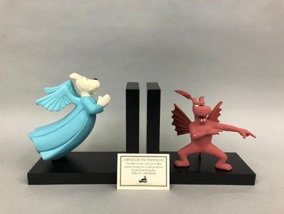 null HERGE

Bookends Snowy Angel and Demon

Figurine edited by Leblon Delienne (B)

Height:...