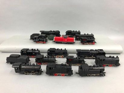 null Type 140 - 231 - 030 - 020 locomotives and locotenders.