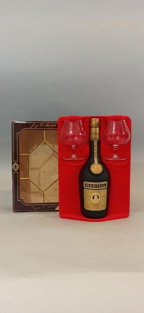 null 1 bottle COGNAC Martell VSOP (Box with two glasses)

