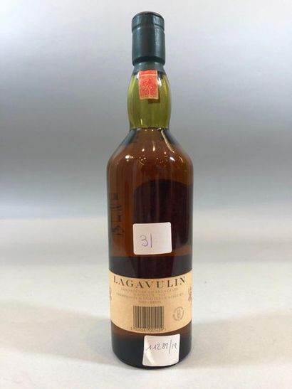 null 1 bouteille SCOTCH WHISKY "Single Islay Malt", Lagavulin 16 ans

