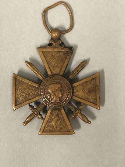 null Médaille de l'Ordre du Mérite "Duarte - Sanchez y Mella" de la République Dominicaine.

Argent...