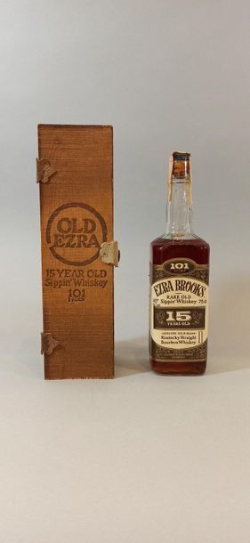 null 1 bottle KY STRAIGHT BOURBON Old Ezra, 15 years, Kentucky straight (wooden ...