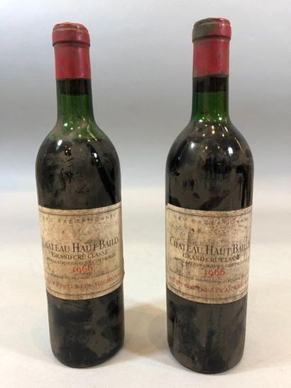 null 2 bouteilles CHATEAU HAUT BAILLY, Pessac-Léognan 1966

(es,et, 1 TLB, B)