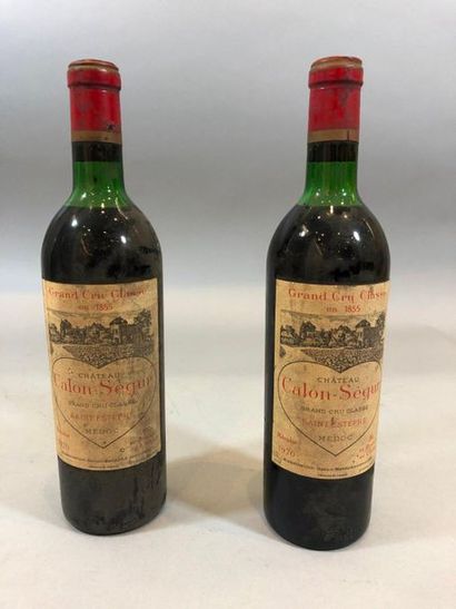 null 2 bouteilles CHATEAU Ségur, 3°cru Saint-Estèphe 1970 

(ets,MB)