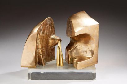 null BEZALEL Aharon, 1926-2012

Untitled, 1985

tripartite bronze with nuanced mordorée...