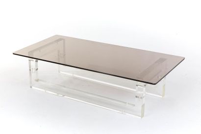 null DUMAS Michel (XX)

Rare table basse modulaire plexiglas et verre fumé, circa...