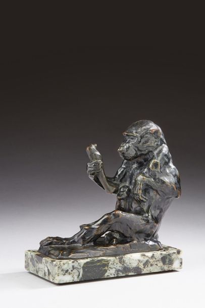 null JOUVE Paul, 1878-1973

Monkey with statuette

bronze with a nuanced brown patina...