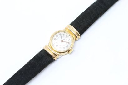 LIP LIP

Montre bracelet de dame, boîtier en or jaune 18k (750), cadran signé "LIP",...