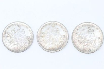 null Trois pièces en argent de 5 francs Semeuse, 1960.

Poids : 36 g.