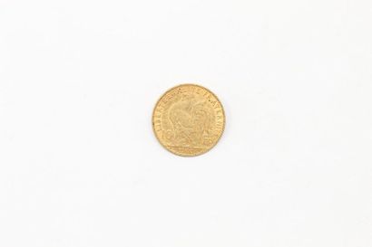 null Yellow gold coin of 10 Francs au coq (1900)

Weight: 3.22 g. 