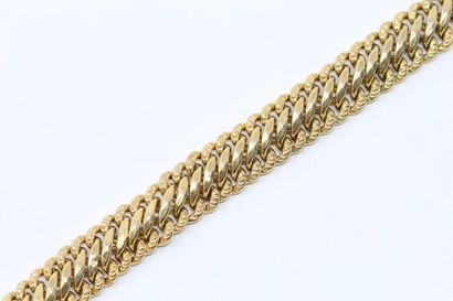 null Bracelet en or jaune 18K (750) à maille tressée.

Tour de poignet : 19 cm. -...