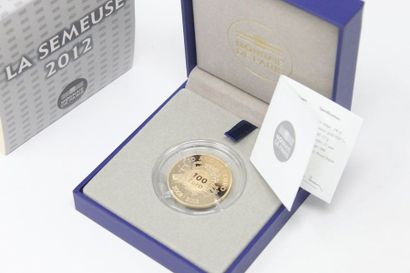 null Pièce commémorative en or de 100 euros (920) "10 ans de l'Euro". 
Poids : 17...