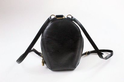 LOUIS VUITTON LOUIS VUITTON 



Mabillon backpack in black epi leather. 

Patch pocket...