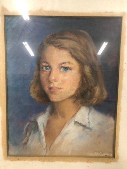 null PUGNIER JEAN JOSEPH (1882-1966)

Portrait of a woman 

Circa 1947

Pastel

Dimension:...
