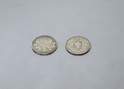 null Deux pièces en argent XIXe :

- 5 lires Charles Albert 1843 P (ancre)

- 5 francs...