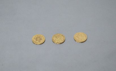 null Trois pièces en or de 20 francs Napoléon III tête laurée (1862 A ; 1864 A x...