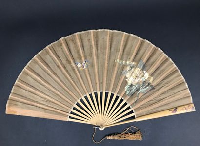 null Two fans, circa 1890-1900

Folded fans, fabric sheets painted with flowers or...