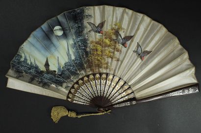 null Four fans, circa 1890-1900

Folded fans, leaves painted with flowers. 

Wooden...